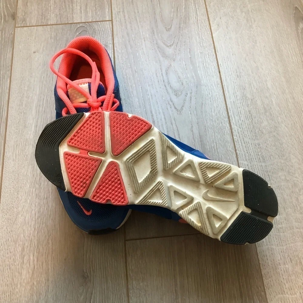 Nike sneakers sz 7.5 blue and orange